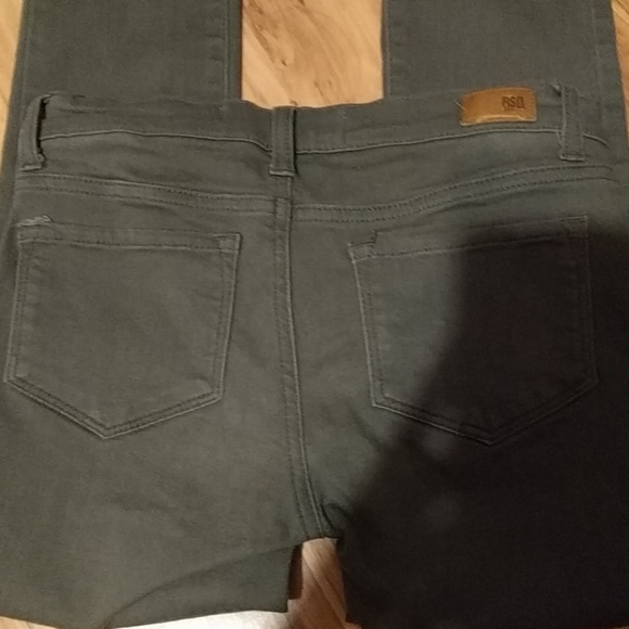Tilly's RSQ Miami Olive Jeggings Size 1 - Picture 4 of 4